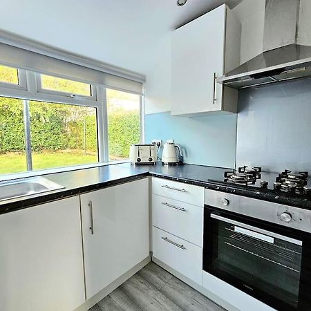Spacious Haven With Free Parking Glasgow Extérieur photo