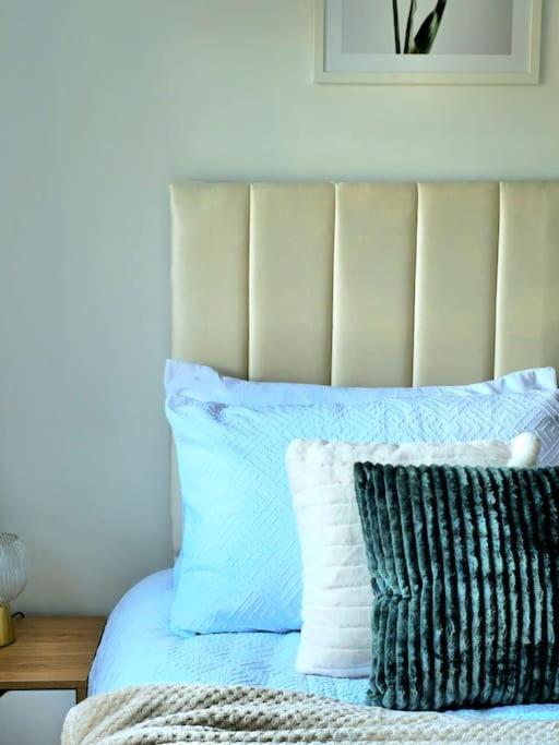 Spacious Haven With Free Parking Glasgow Extérieur photo