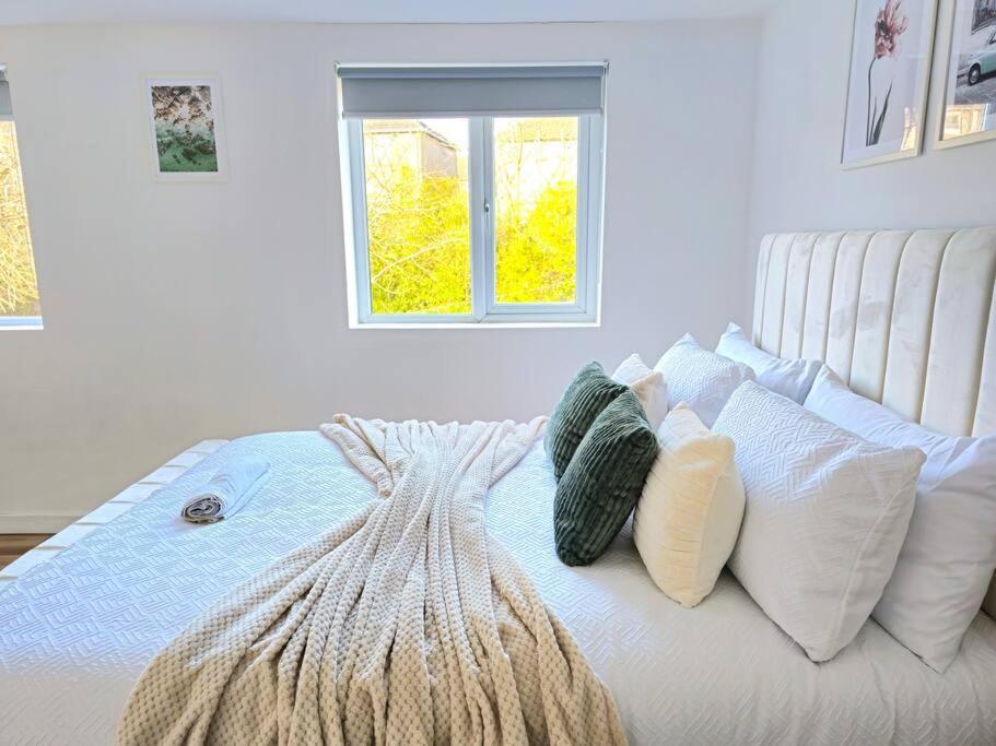 Spacious Haven With Free Parking Glasgow Extérieur photo