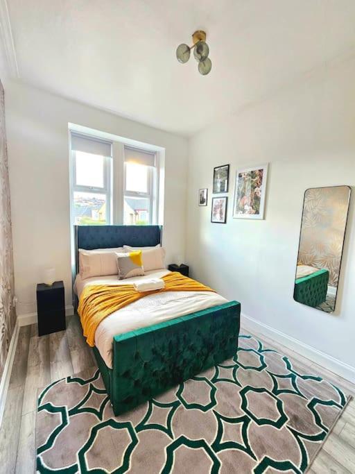Spacious Haven With Free Parking Glasgow Extérieur photo