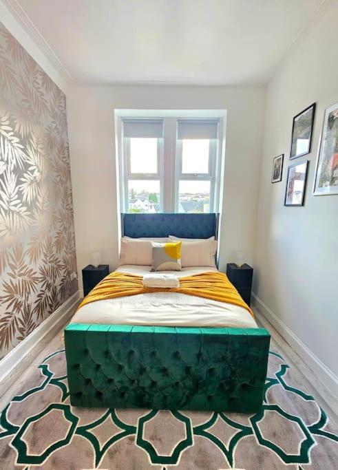Spacious Haven With Free Parking Glasgow Extérieur photo